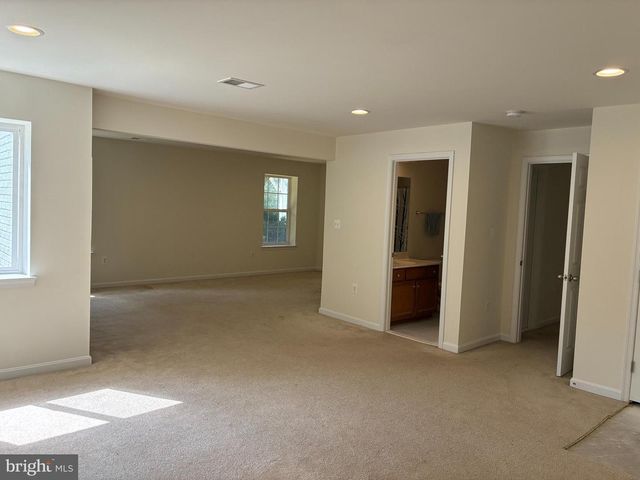 16245 CHASE EAGLE LN, Woodbridge, VA 22191