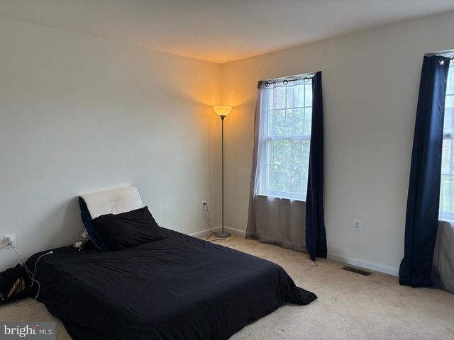 16245 CHASE EAGLE LN, Woodbridge, VA 22191