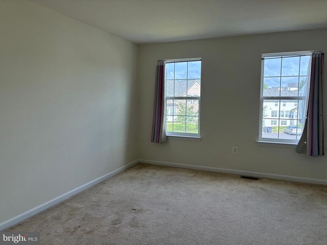 16245 CHASE EAGLE LN, Woodbridge, VA 22191