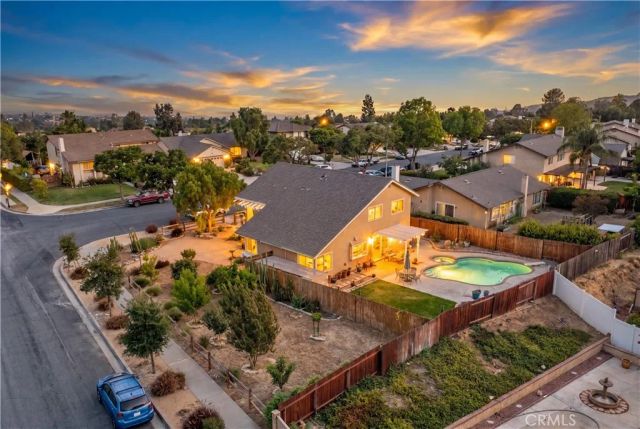 990 Queensdale Ave, Corona, CA 92878