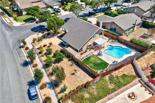 990 Queensdale Ave, Corona, CA 92878