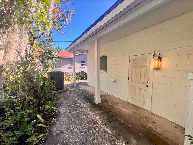 2011 HOWARD DRIVE, Winter Park, FL 32789