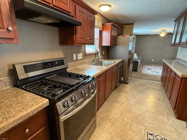 4539 Carlton Road, Sterling Heights, MI 48310