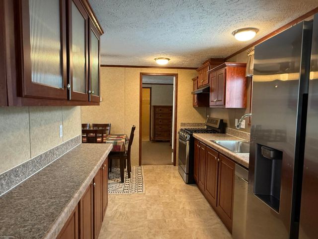 4539 Carlton Road, Sterling Heights, MI 48310