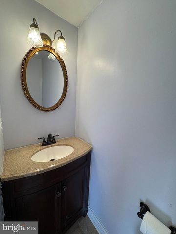 5901 SAINT GILES WAY, Alexandria, VA 22315