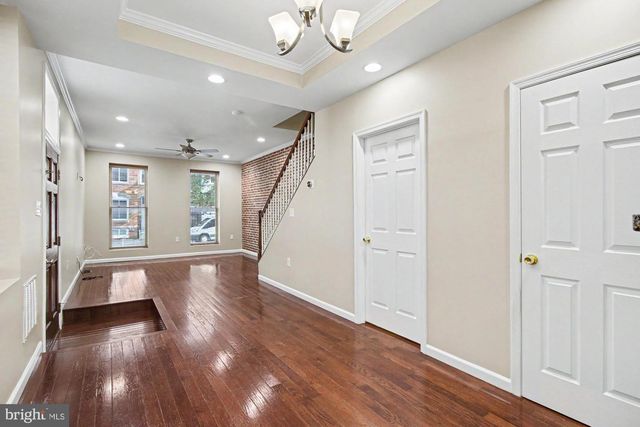 1 S EAST AVE, Baltimore, MD 21224