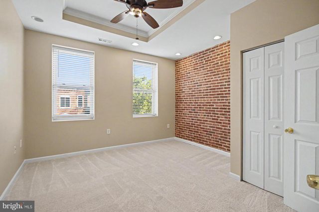 1 S EAST AVE, Baltimore, MD 21224