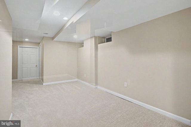 1 S EAST AVE, Baltimore, MD 21224
