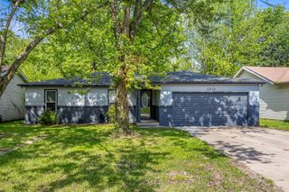 2515 South Newton Avenue, Springfield, MO 65807