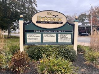 140 Captain Thomas Boulevard 406, West Haven, CT 06516