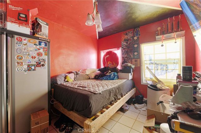 13810 Sherman Way, Van Nuys, CA 91405