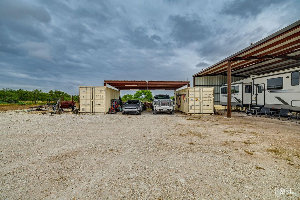 Image 5 of property listing at 5775 N Farm To Market 1692, Miles, TX 76861