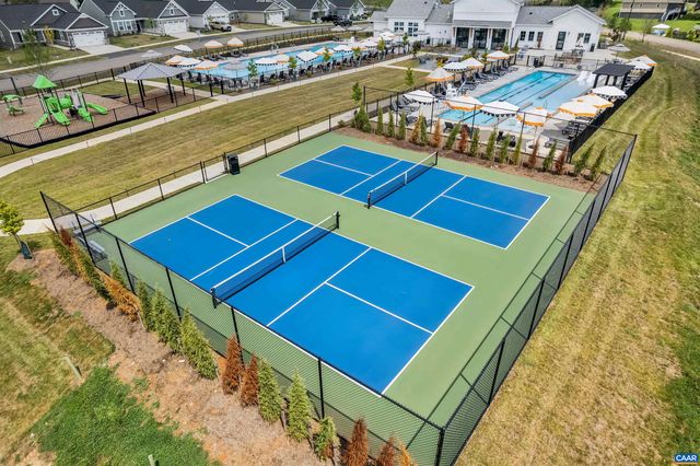 30 GRAYSON VILLAGE DR, Barboursville, VA 22923