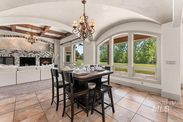 7002 W Avignon Ln, Eagle, ID 83616