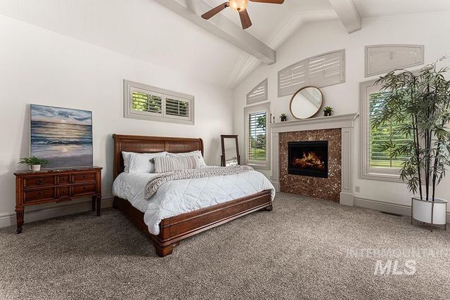 7002 W Avignon Ln, Eagle, ID 83616