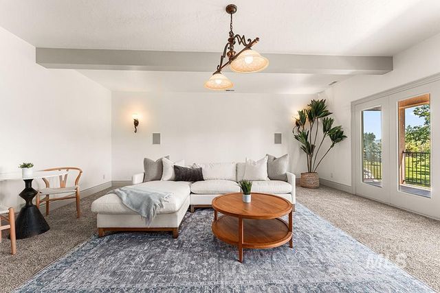 7002 W Avignon Ln, Eagle, ID 83616