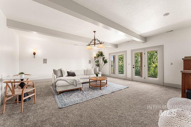 7002 W Avignon Ln, Eagle, ID 83616