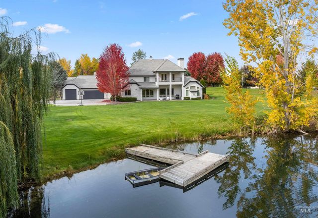 7002 W Avignon Ln, Eagle, ID 83616