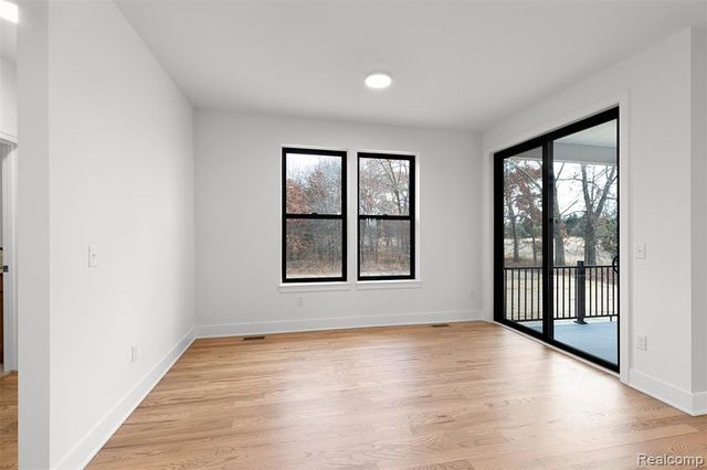 890 Pierce Road, Chelsea, MI 48118