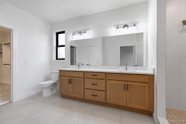 890 Pierce Road, Chelsea, MI 48118