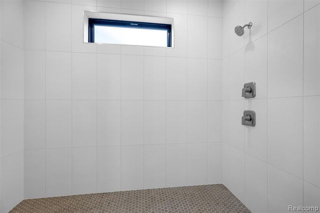 890 Pierce Road, Chelsea, MI 48118