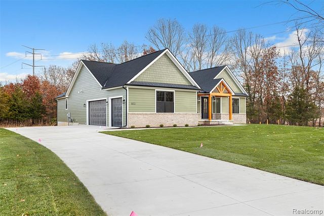 890 Pierce Road, Chelsea, MI 48118