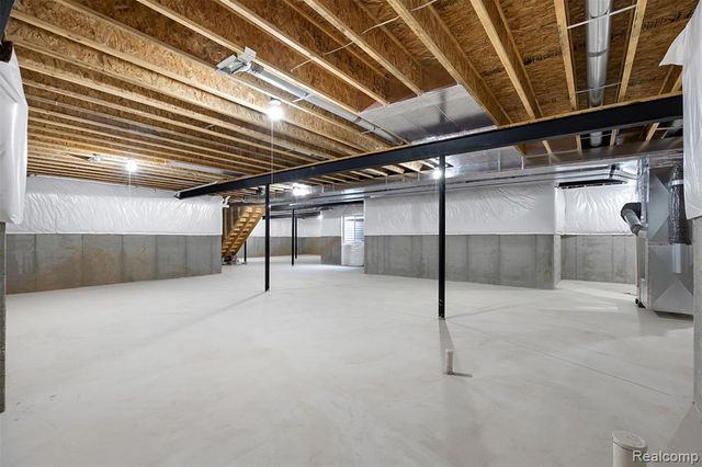 890 Pierce Road, Chelsea, MI 48118