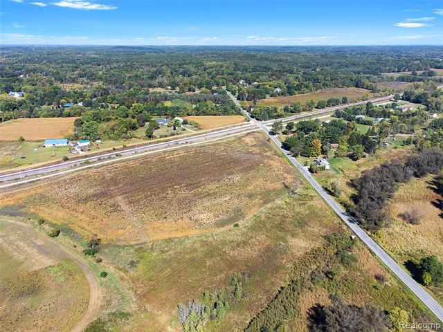 890 Pierce Road, Chelsea, MI 48118