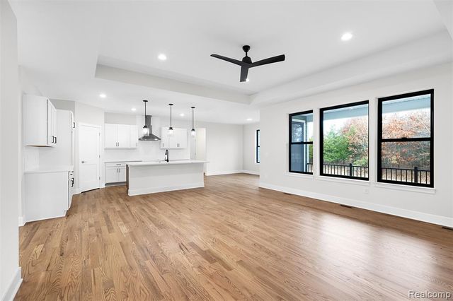 890 Pierce Road, Chelsea, MI 48118