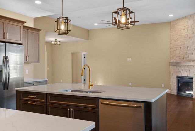 4074 Hanover Drive, Deforest, WI 53532