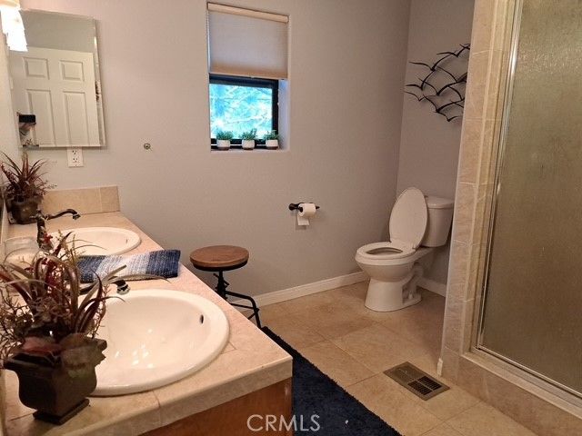 1613 Lassen Way, Pine Mtn Club, CA 93222