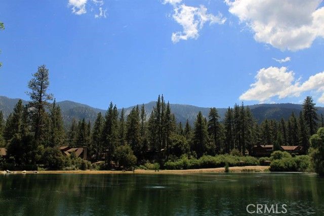 1613 Lassen Way, Pine Mtn Club, CA 93222