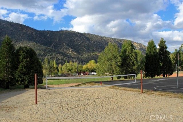 1613 Lassen Way, Pine Mtn Club, CA 93222