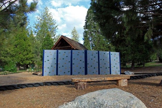 1613 Lassen Way, Pine Mtn Club, CA 93222