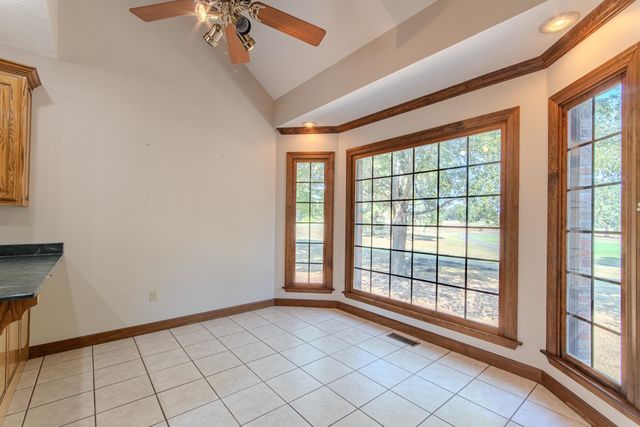 200 GRANDVIEW CIR, Adamsville, TN 38310