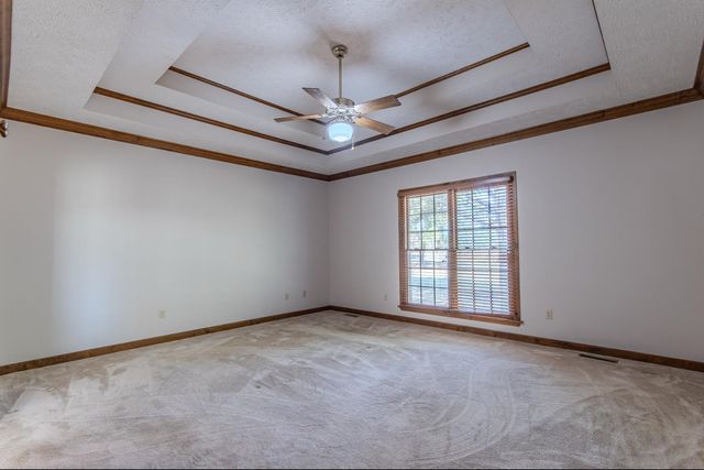 200 GRANDVIEW CIR, Adamsville, TN 38310