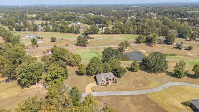 200 GRANDVIEW CIR, Adamsville, TN 38310