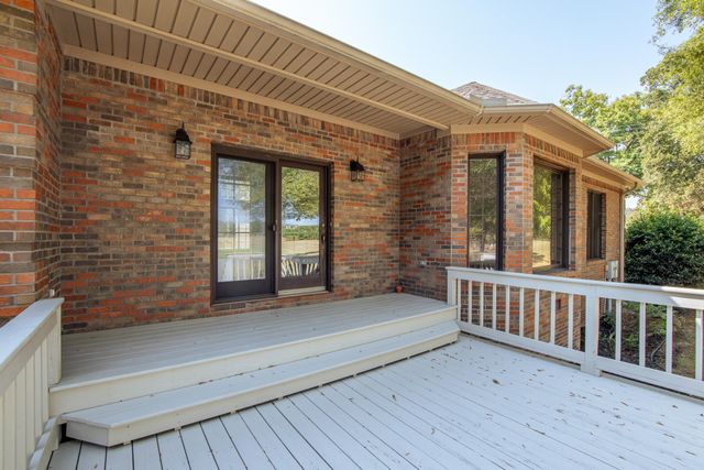 200 GRANDVIEW CIR, Adamsville, TN 38310