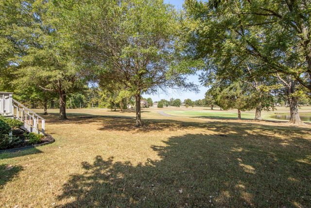 200 GRANDVIEW CIR, Adamsville, TN 38310