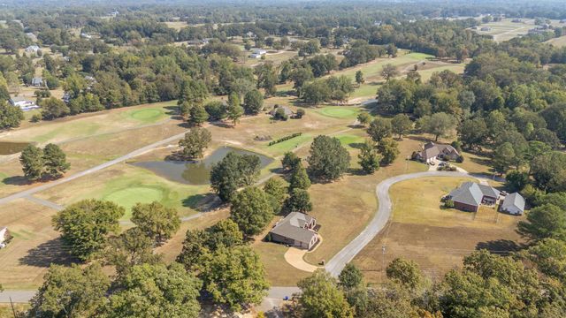 200 GRANDVIEW CIR, Adamsville, TN 38310