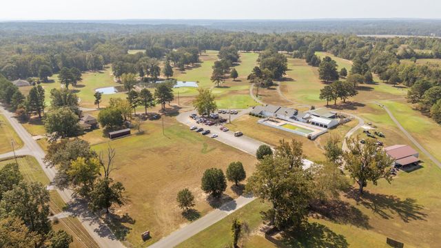 200 GRANDVIEW CIR, Adamsville, TN 38310