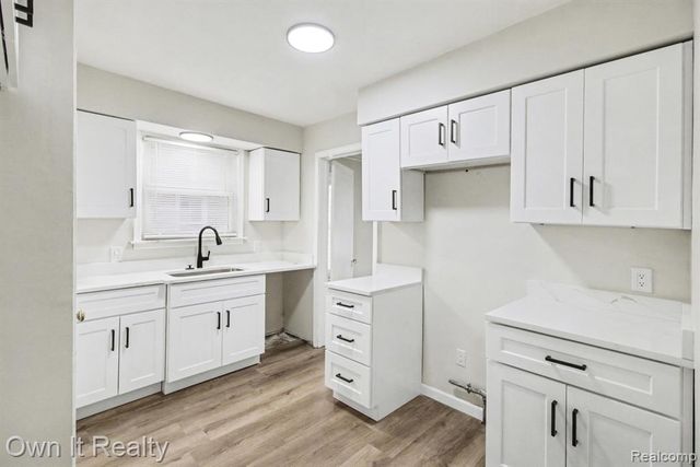 18453 Mark Twain Street, Detroit, MI 48235