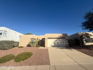 116 N Elster Drive, Tucson, AZ 85710