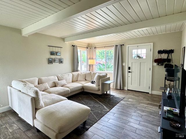 469 La Jolla St, Vallejo, CA 94591