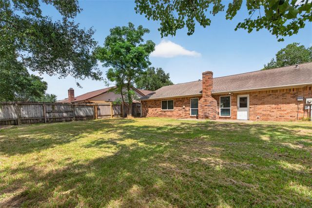 6903 Briarfield Drive, Spring, TX 77379