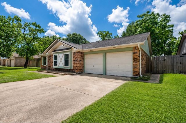 6903 Briarfield Drive, Spring, TX 77379