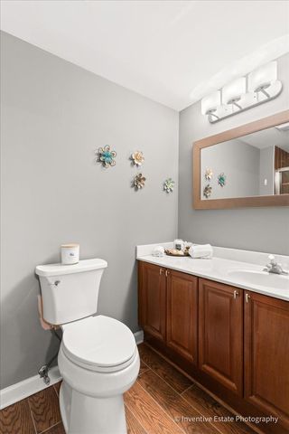 875 E 22nd Street 118, Lombard, IL 60148