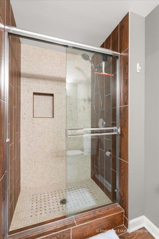 875 E 22nd Street 118, Lombard, IL 60148