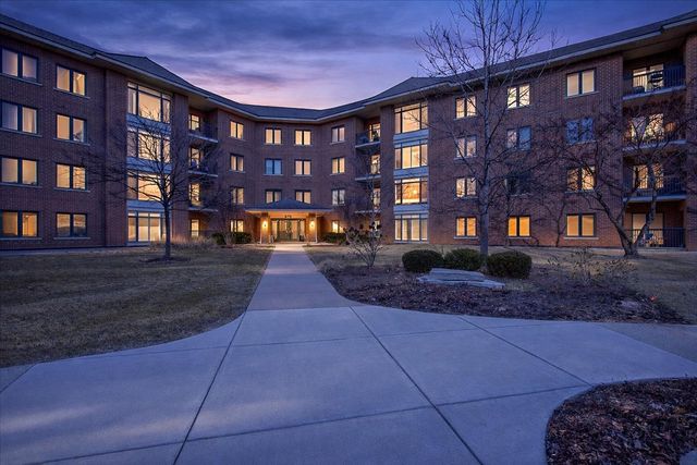 875 E 22nd Street 118, Lombard, IL 60148