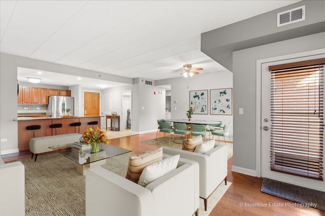 875 E 22nd Street 118, Lombard, IL 60148